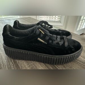 Puma x Fenty Creeper Velvet Sneakers Size 8.5 Black